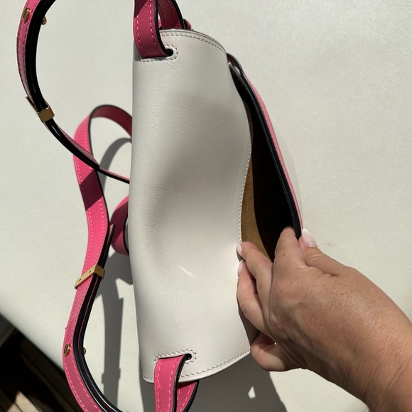 Loewe dual gate crossbody bag in pink and white - Picture 5 of 16